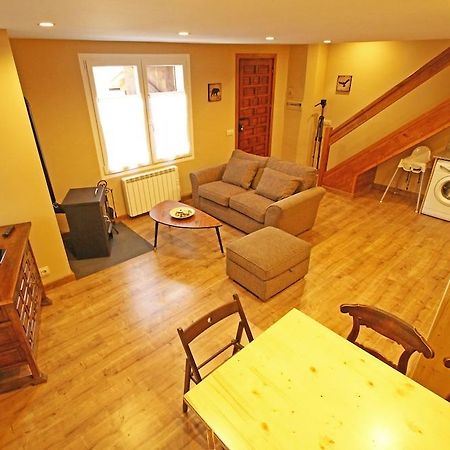 Snoe Apartamentos Mont Romies Plaza Salardú المظهر الخارجي الصورة